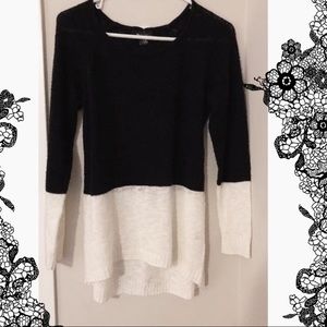 AB Studio black white Tunic sweater knit shirt